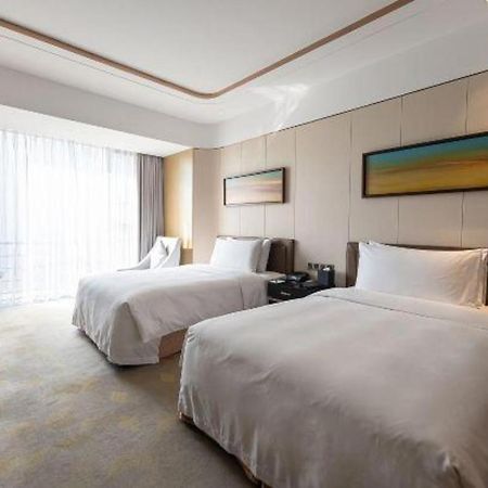 The Qube Hotel Jingzhou Exterior photo