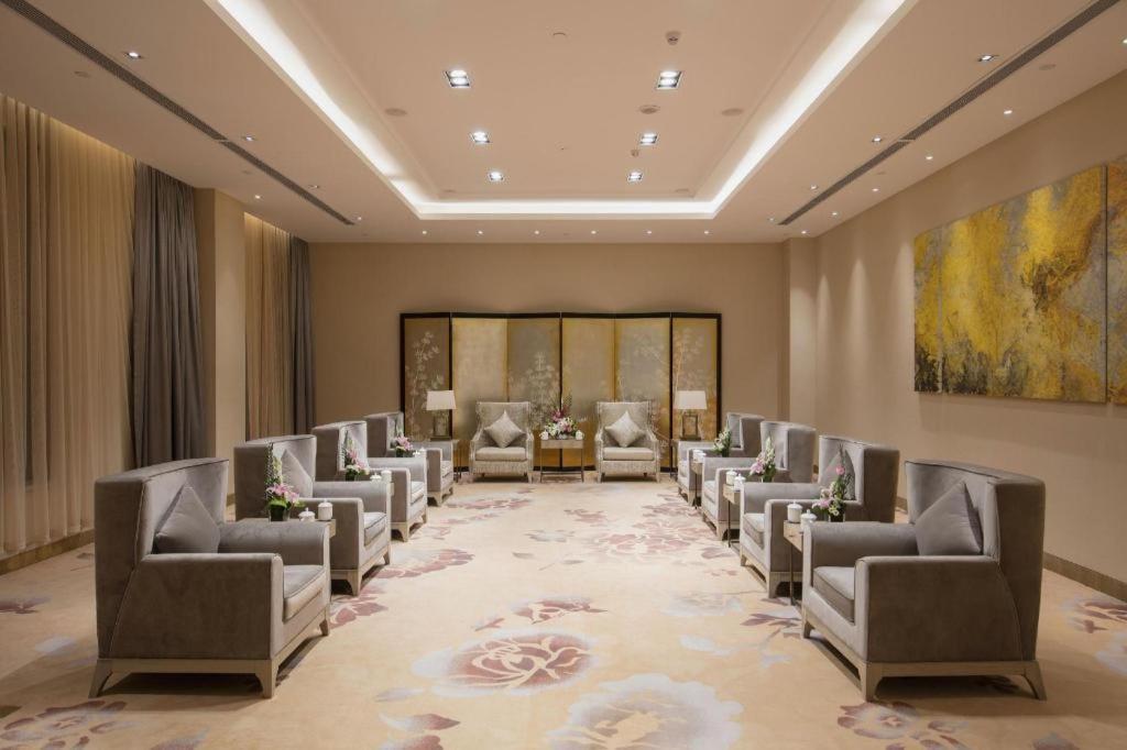 The Qube Hotel Jingzhou Exterior photo