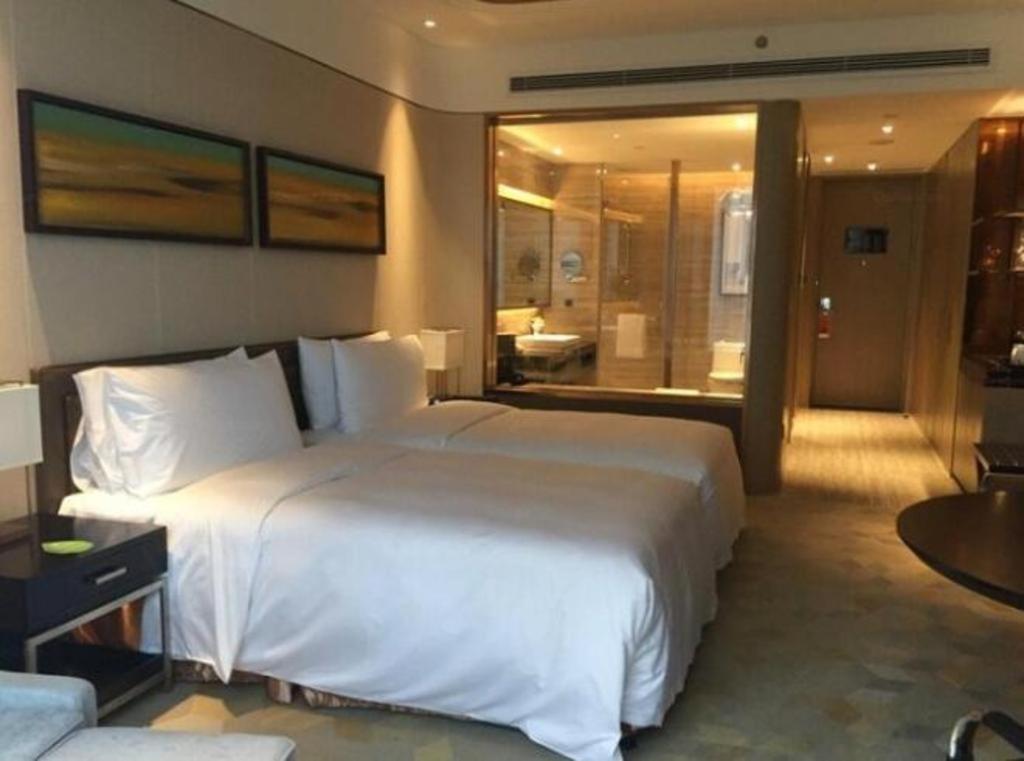 The Qube Hotel Jingzhou Exterior photo