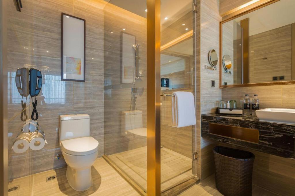 The Qube Hotel Jingzhou Exterior photo