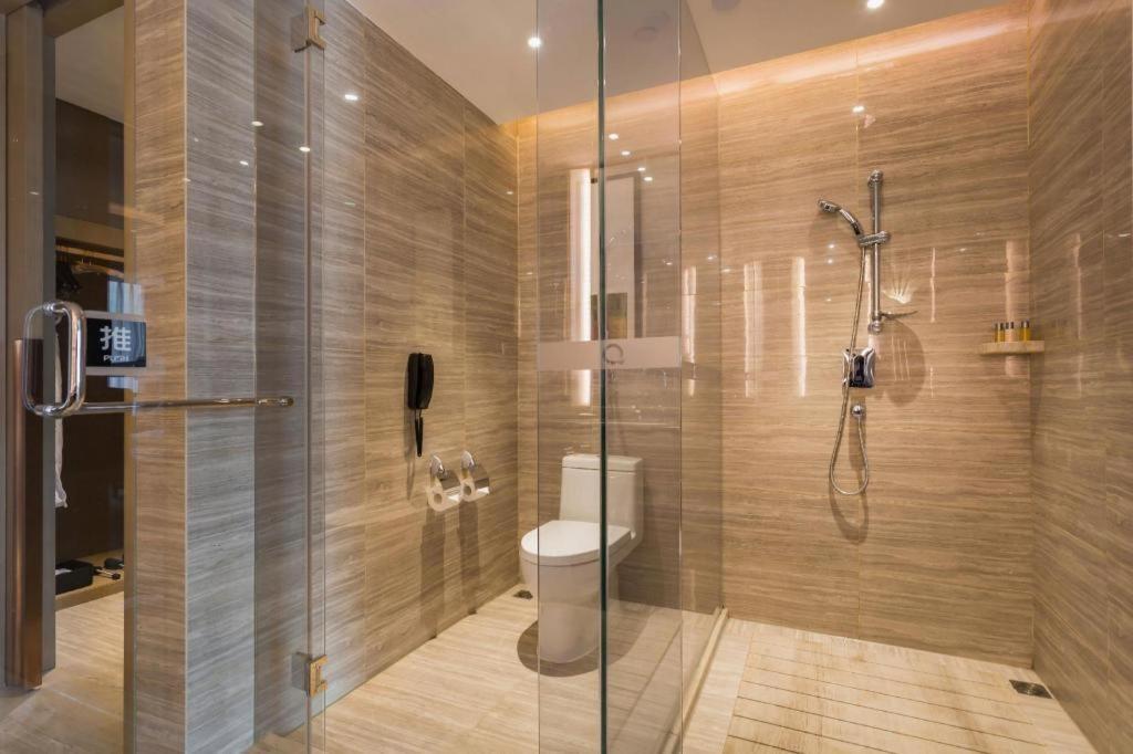 The Qube Hotel Jingzhou Exterior photo